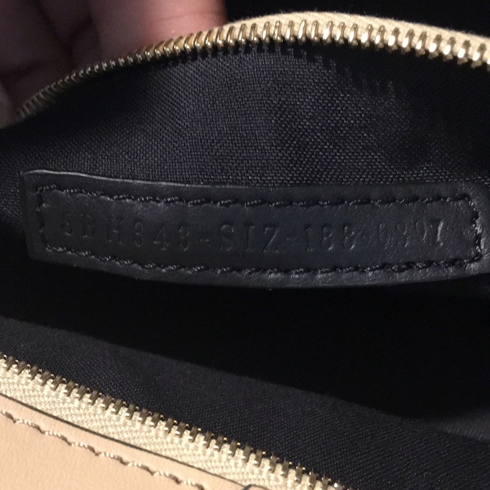 SOLD!!NWT Fendi Runaway Bicolor Tote Handbag - Picture 6 of 8